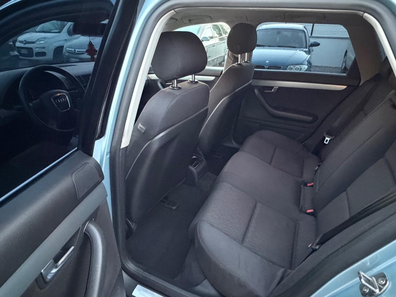 Audi A4 2.0 16V TDI Avant Top