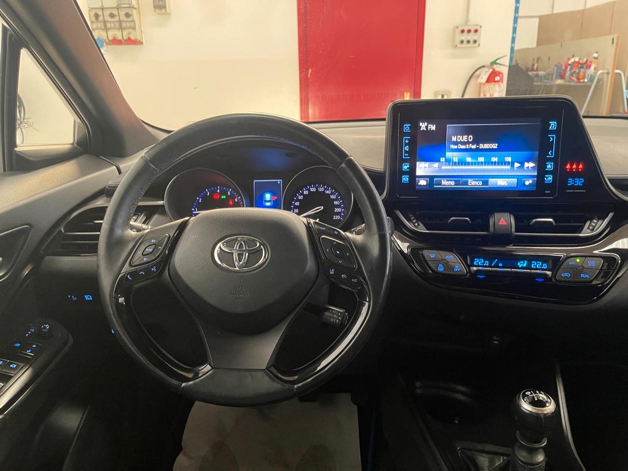 Toyota C-HR Active 1.2 2wd-Ok Neopatentati-LEGGI SOTTO