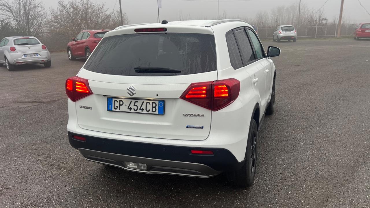 Suzuki Vitara 1.4 Hybrid Top
