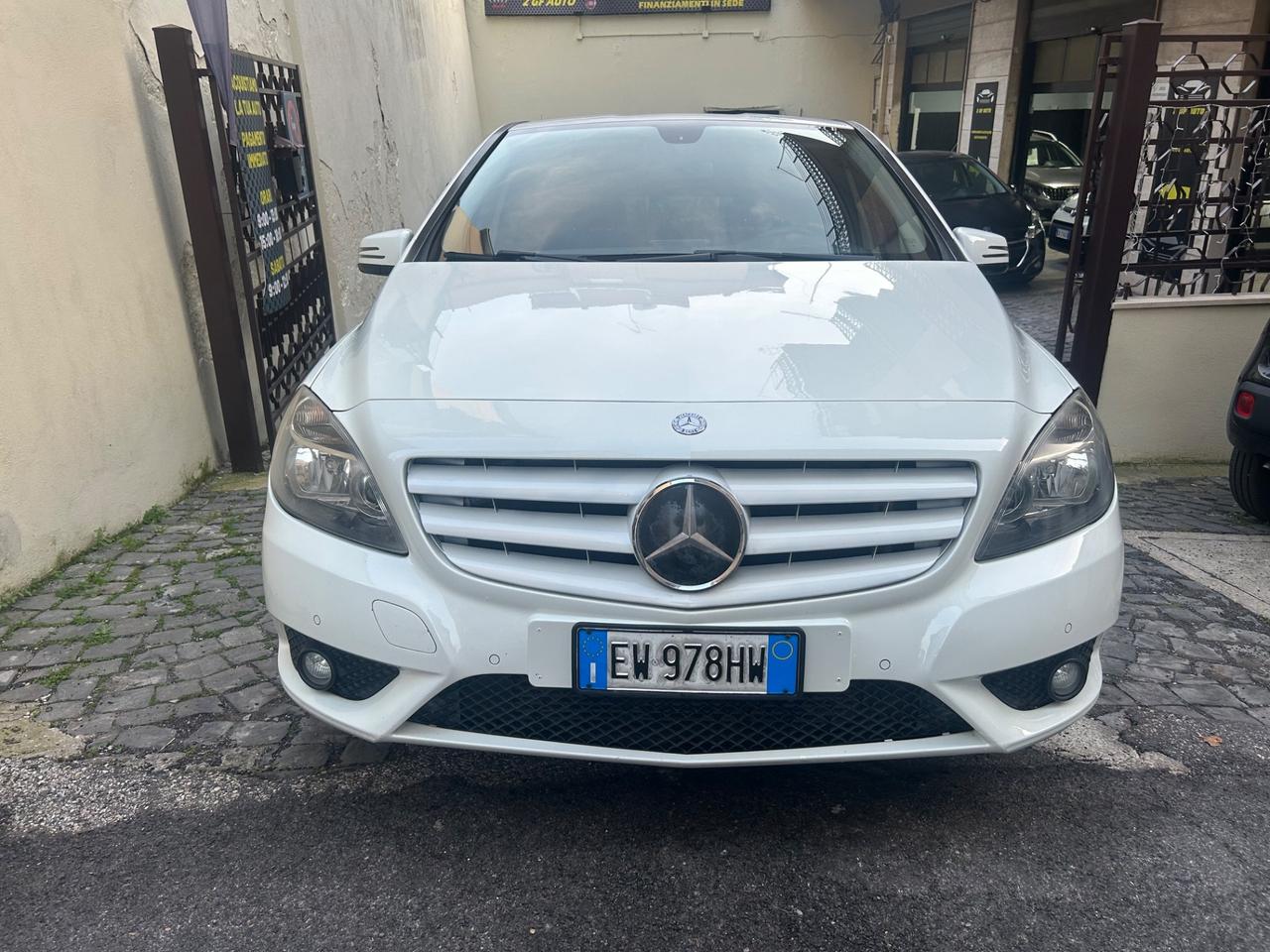 Mercedes-benz B 180 CDI BlueEFFICIENCY Executive