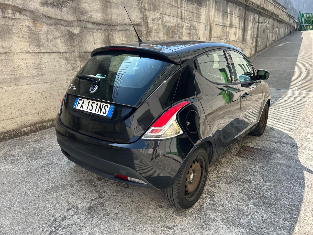 Lancia Ypsilon 1.3 MJT 16V 95 CV 5 porte S&S Elefantino
