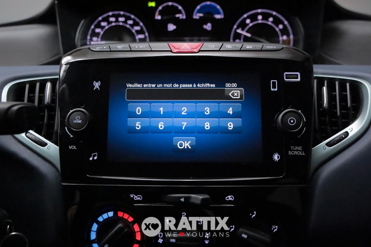 Lancia Ypsilon 1.0 Firefly Hybrid 70CV Platino