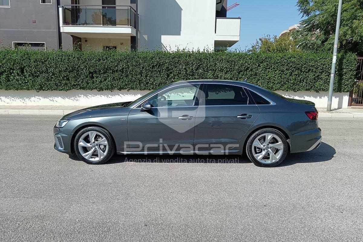 AUDI A4 40 TDI quattro S tronic S line edition