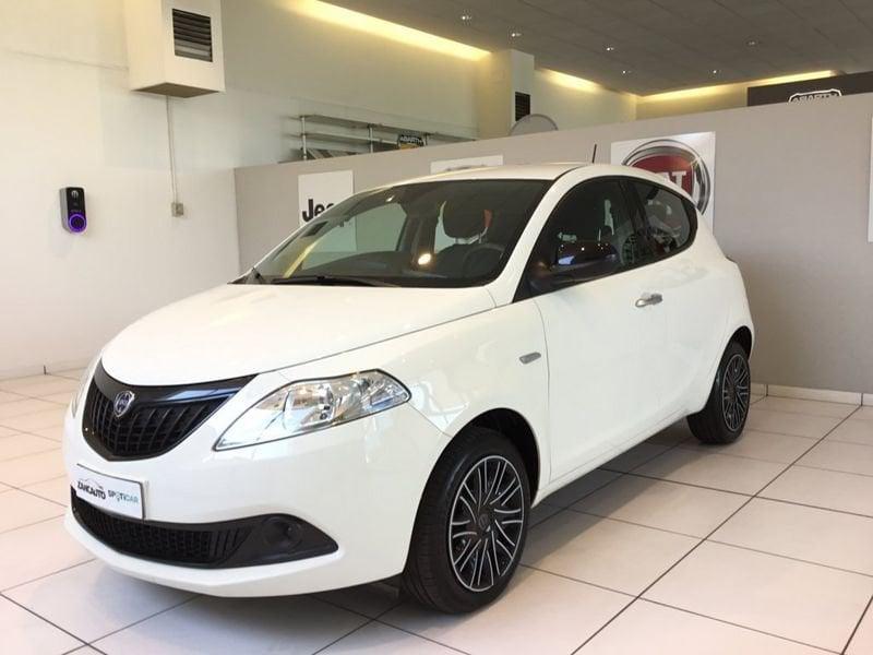 Lancia Ypsilon 1.0 FireFly 5 porte S&S Hybrid Oro MY24