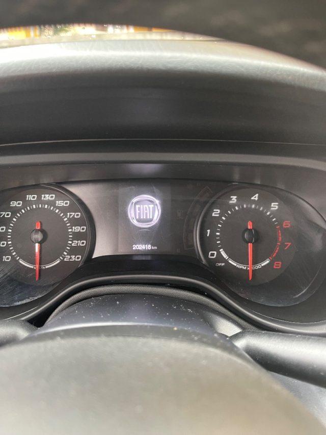 TOYOTA Yaris 1.5 Hybrid 5 porte Trend "Platinum Edition"