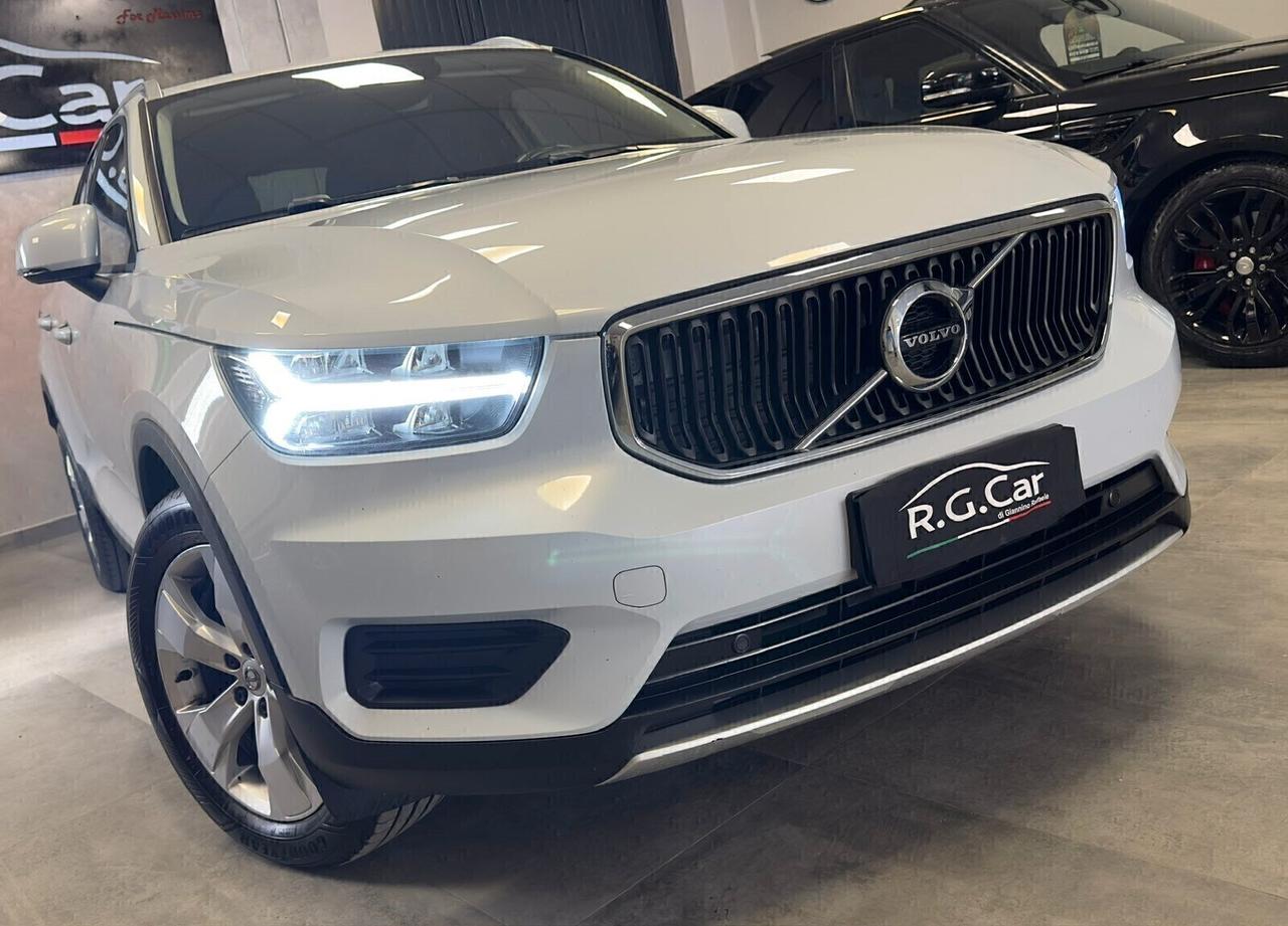 Volvo XC40 D3 AWD Geartronic Momentum