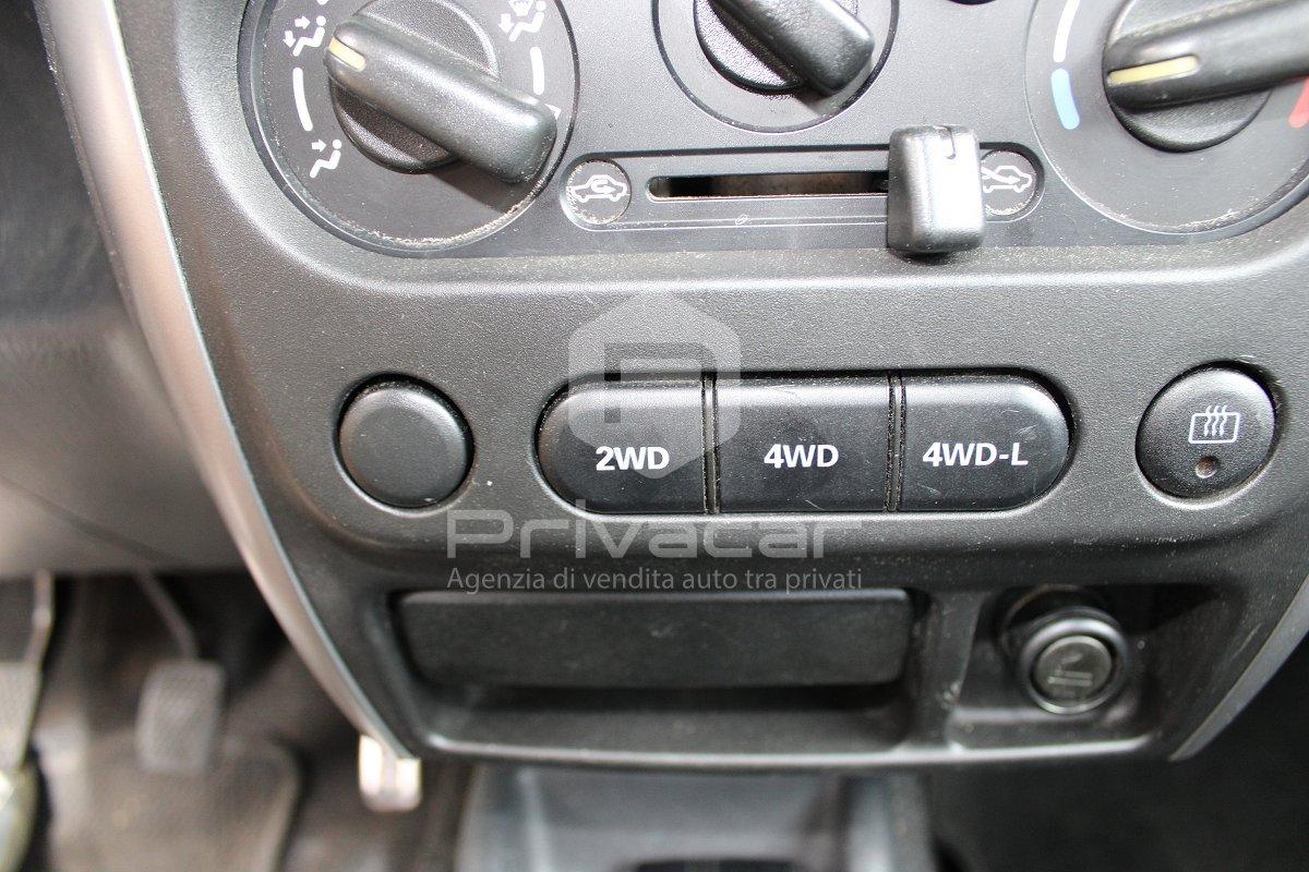 SUZUKI Jimny 1.3i 16V cat 4WD JX
