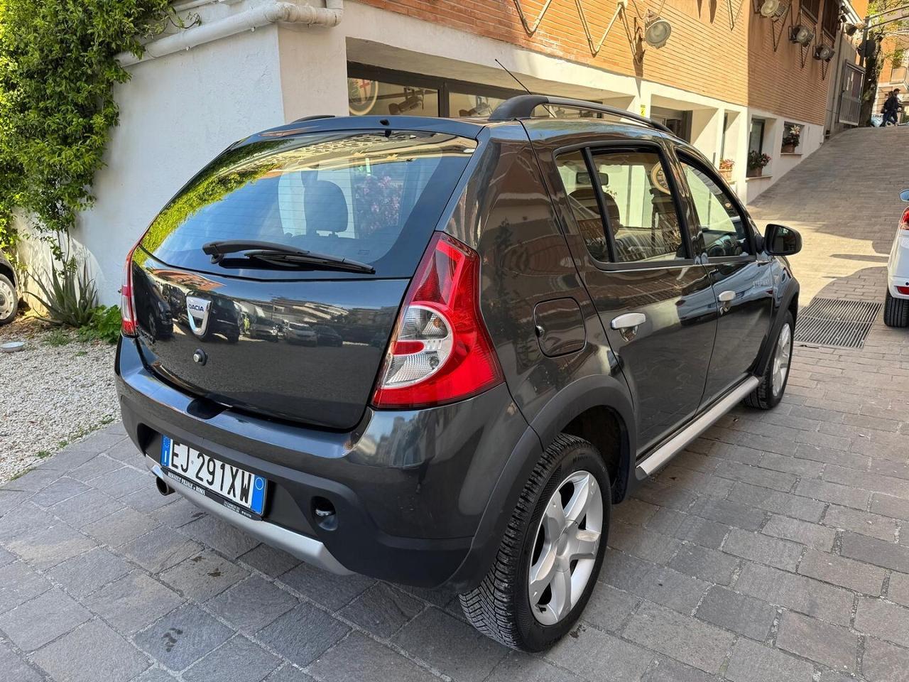 DACIA Sandero Stepway 1.6 8V GPL 85CV