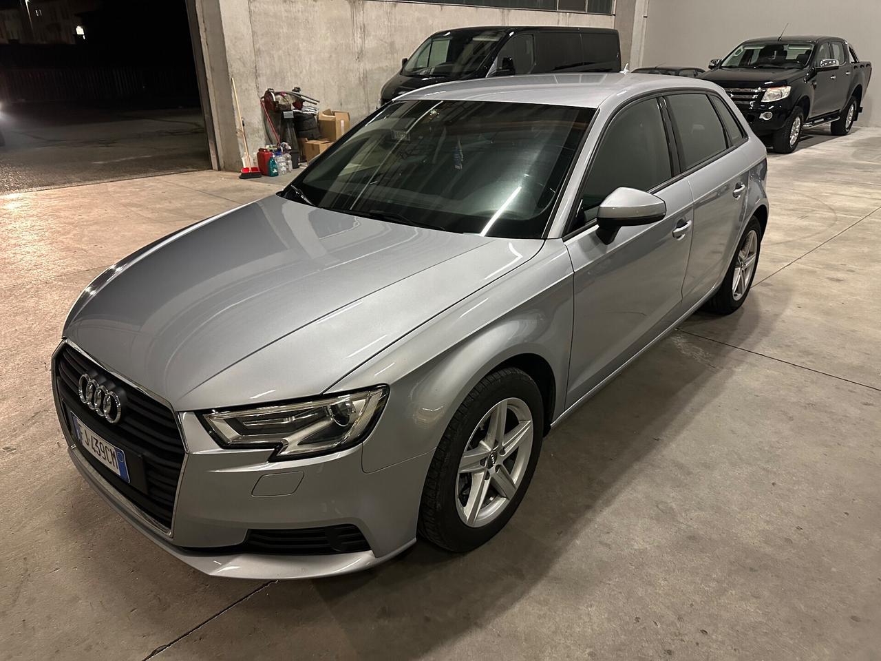 Audi A3 SPB 1.6TDI Possibile Permuta e Finanziamento