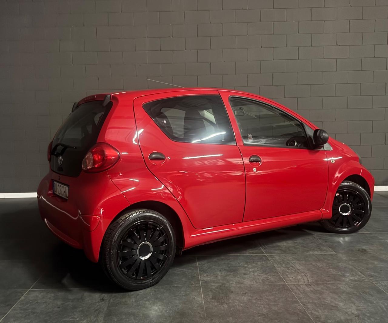 Toyota Aygo 1.0 ADATTA A NEOPATENTATI