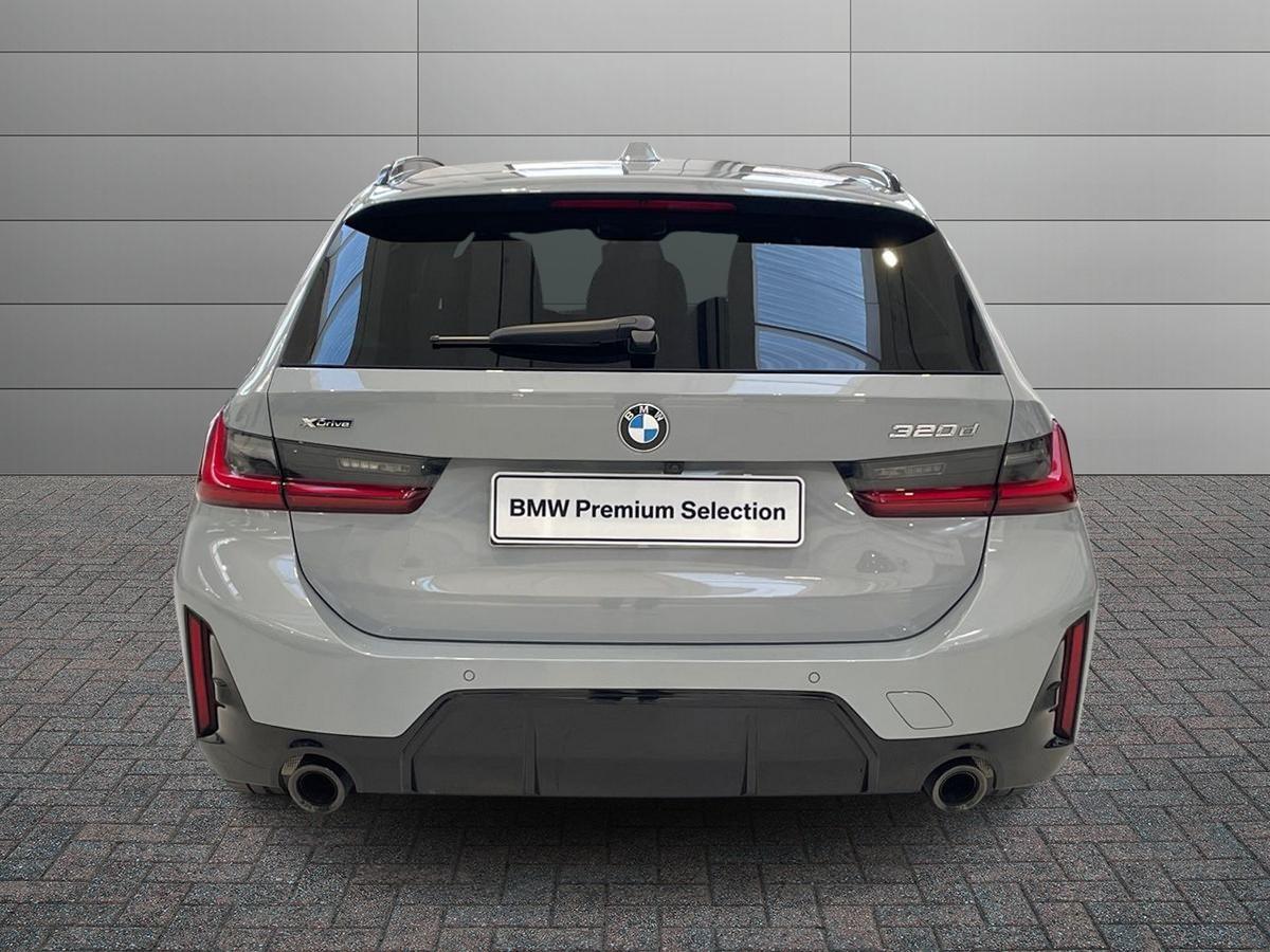 BMW Serie 3 G21 2022 Touring - 320d Touring mhev 48V xdrive MSport Pro auto