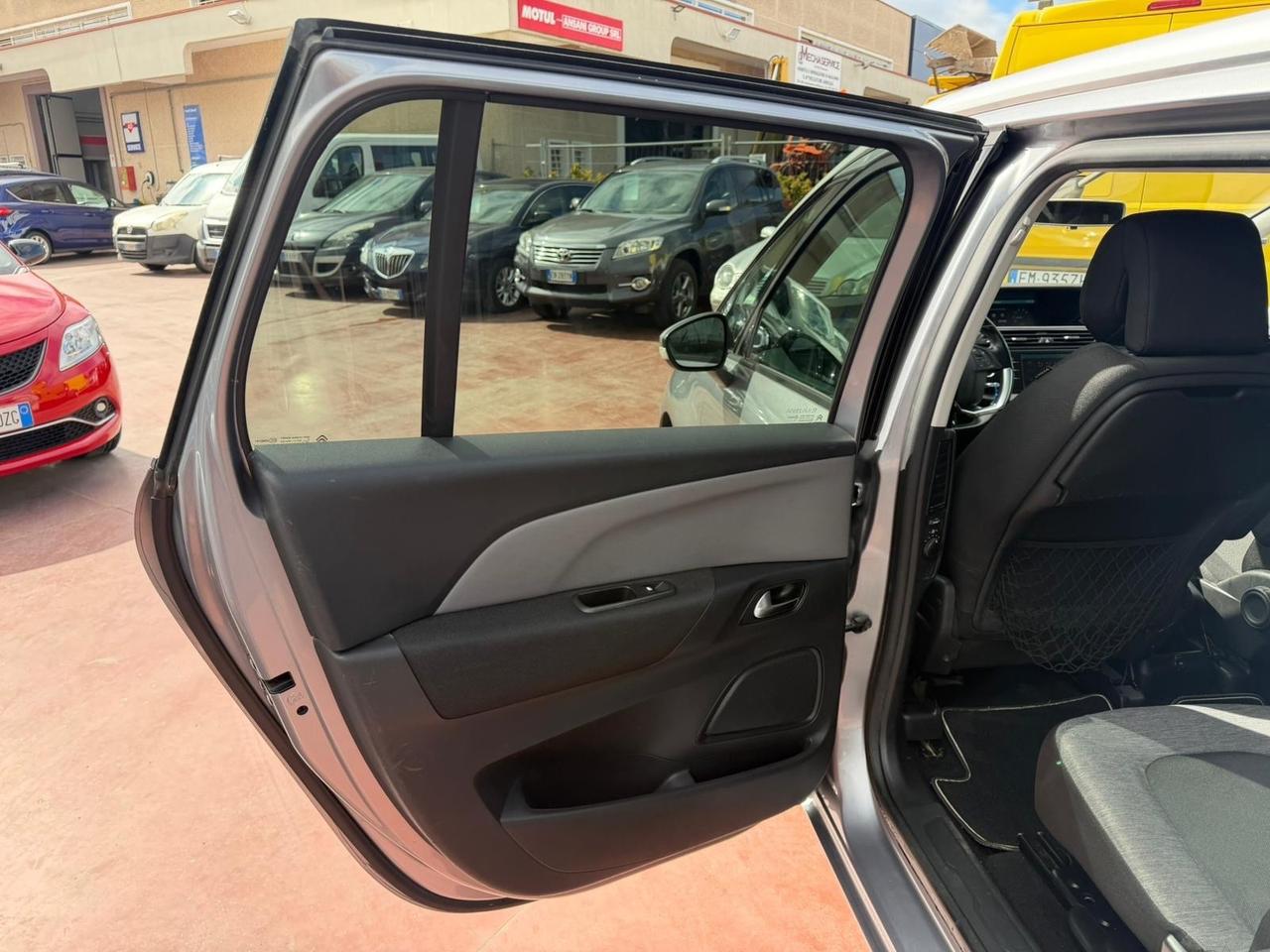 Citroen Grand C4 Picasso BlueHDi 120 S&S Feel