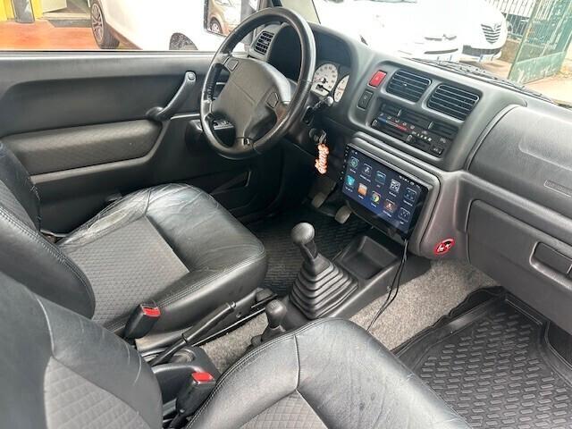Suzuki Jimny 1.3i 16V cat 4WD JLX