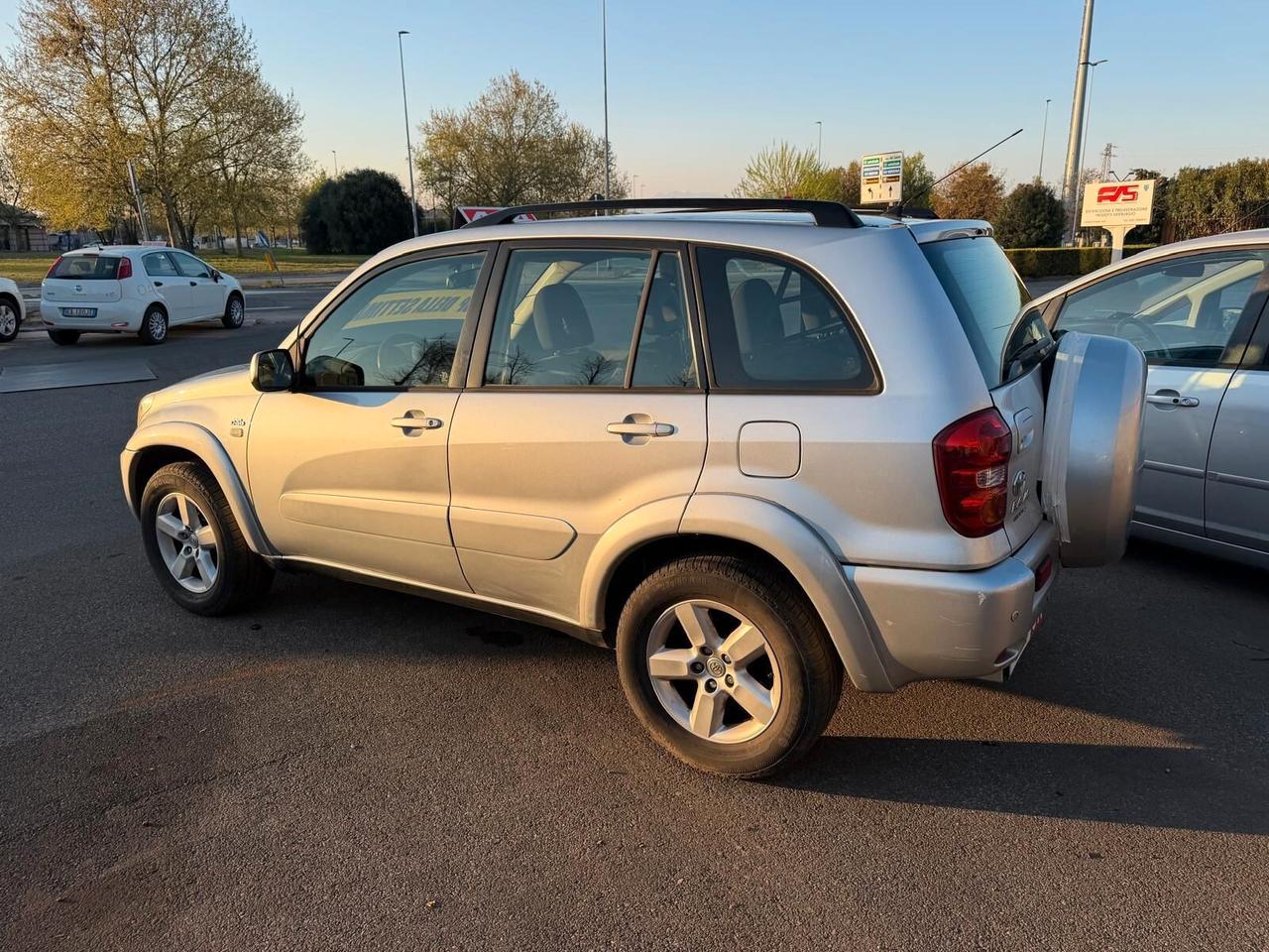 Toyota RAV 4 RAV4 2.0 Tdi D-4D cat 5 porte