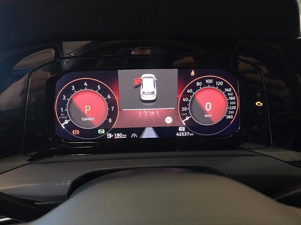 Volkswagen Golf GTI 2.0 TSI DSG