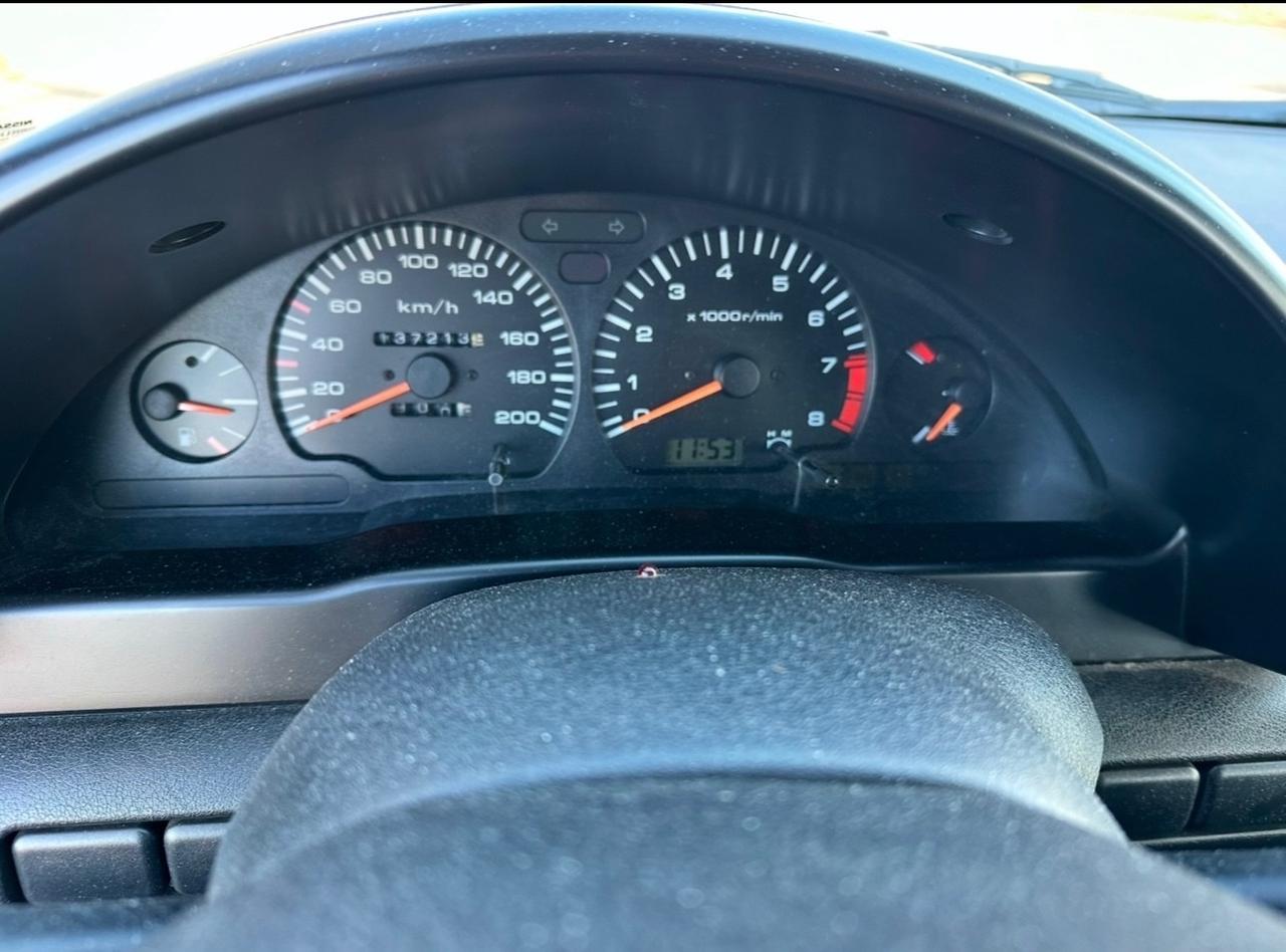 Nissan Serena 1.6i 16V cat 5 porte SLX