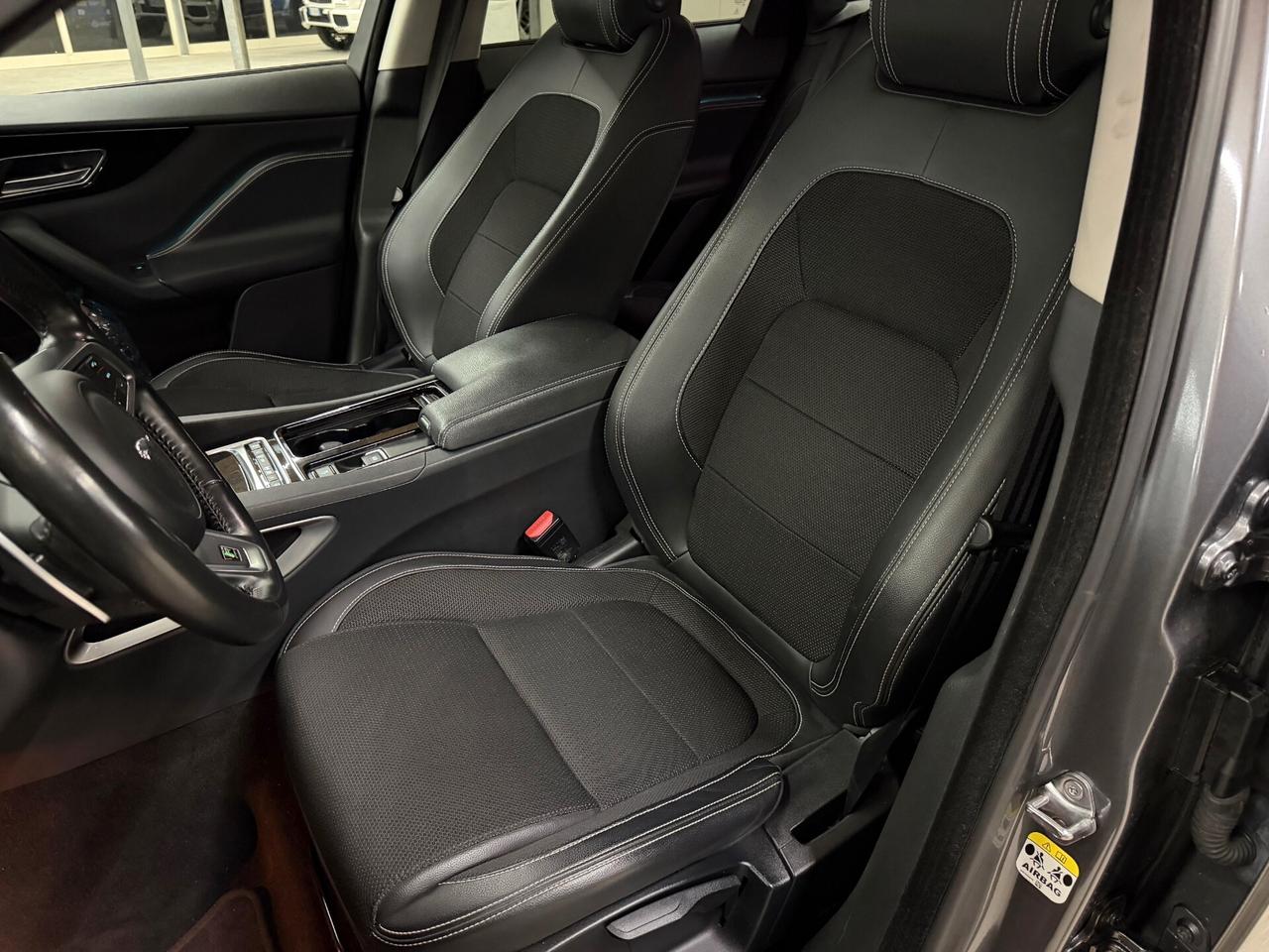 Jaguar F-Pace 240cv R-Sport - 24 MESI DI GARANZIA