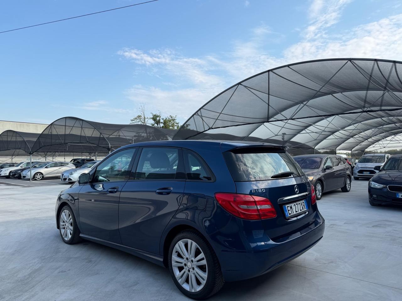 Mercedes-benz A 180 AUTOMATIC Premium