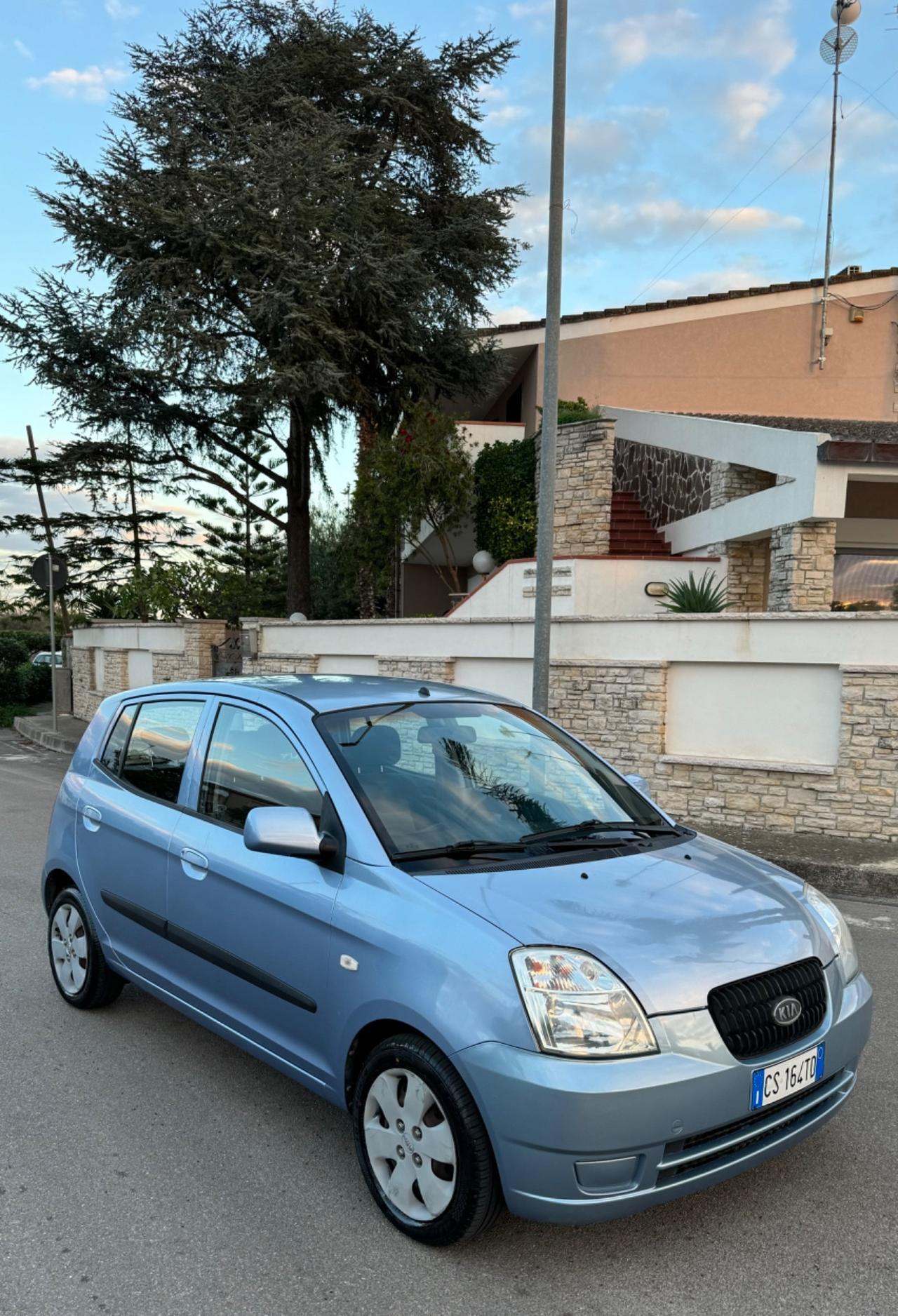 KIA PICANTO 1.0 BENZINA SPIRIT 126000 KM