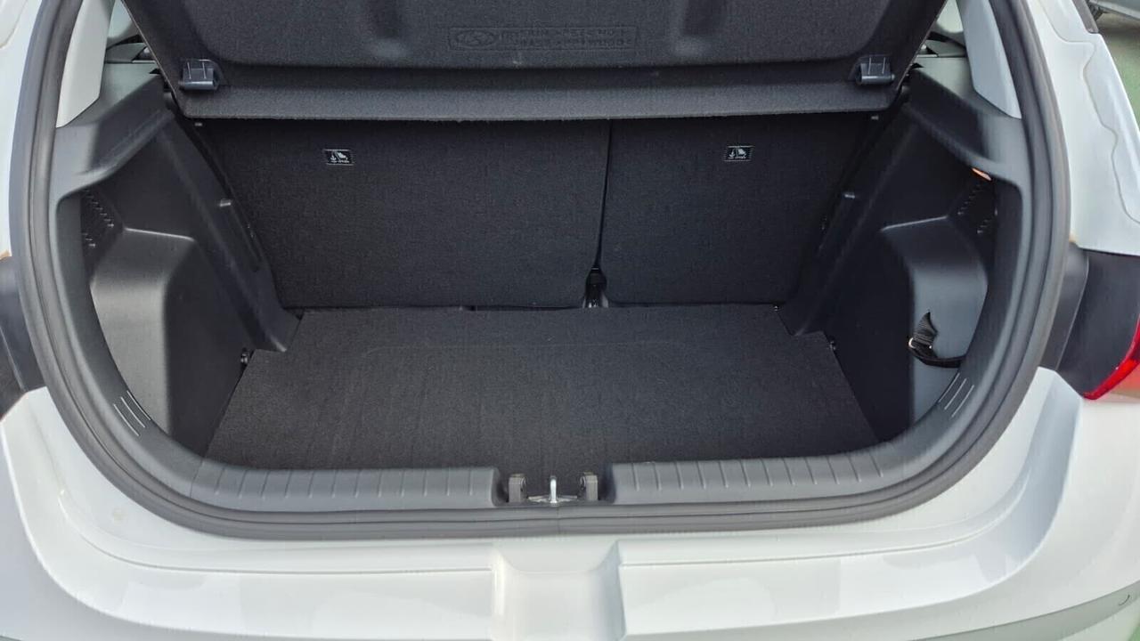 Hyundai i20 1.2 MPI MT Connectline
