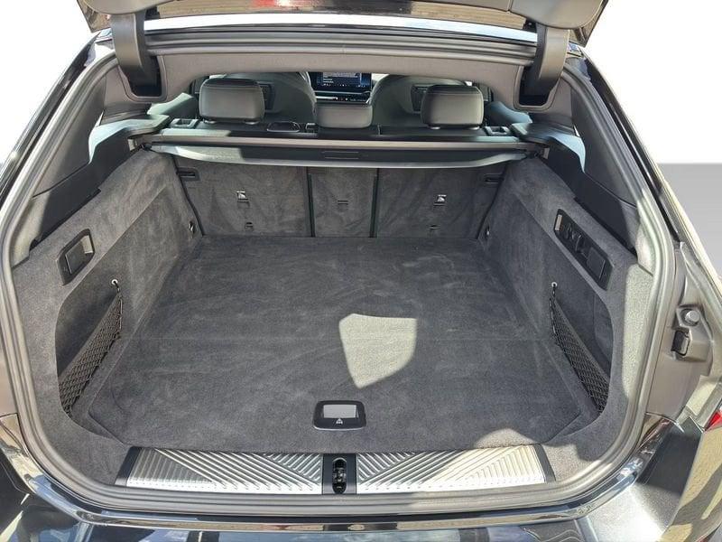 BMW Serie 5 520d sDrive M Sport Camera 360° Pelle Adaptive LED