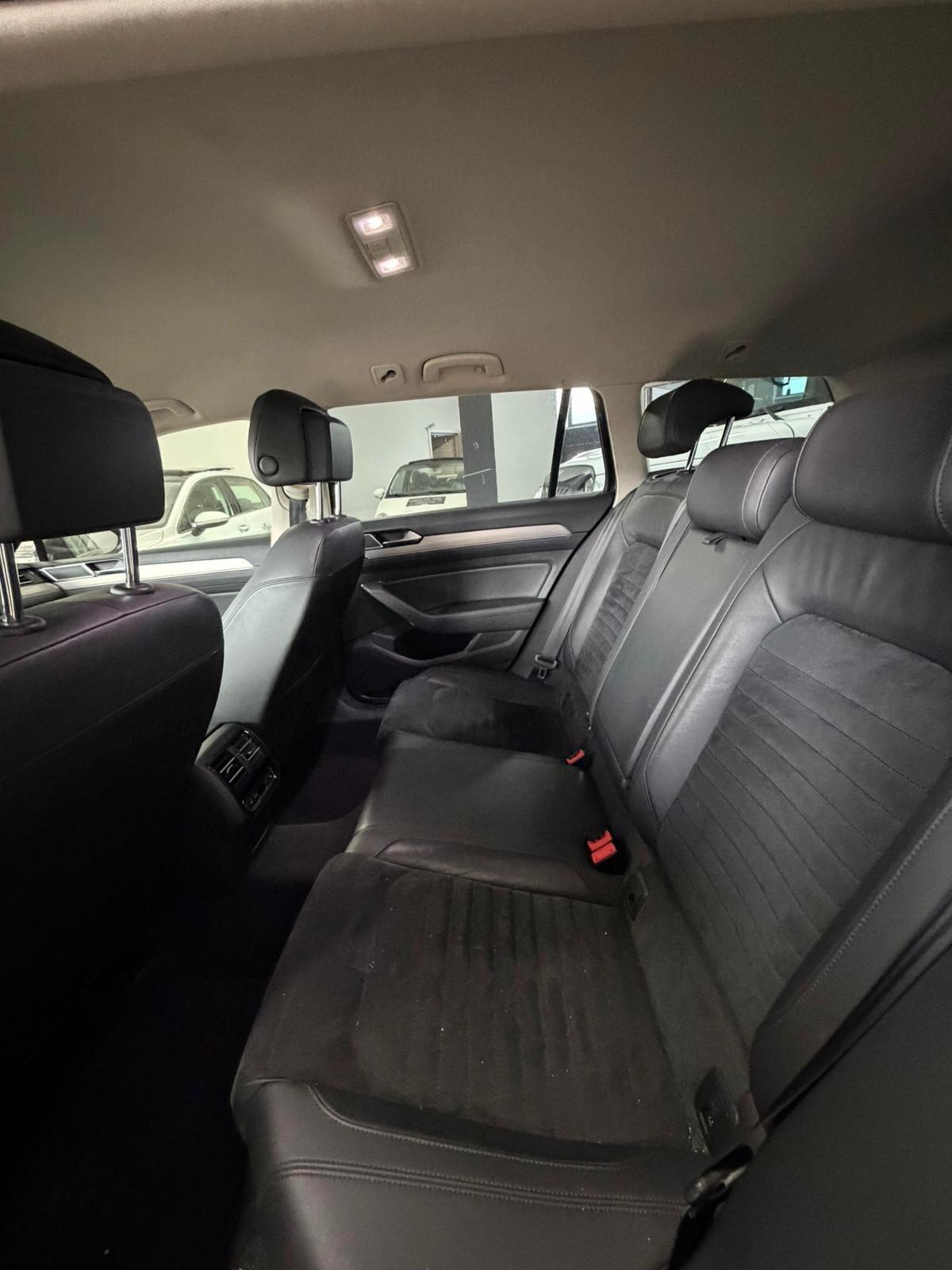 Volkswagen Passat Variant 2.0 TDI Highline BlueMotion Technology