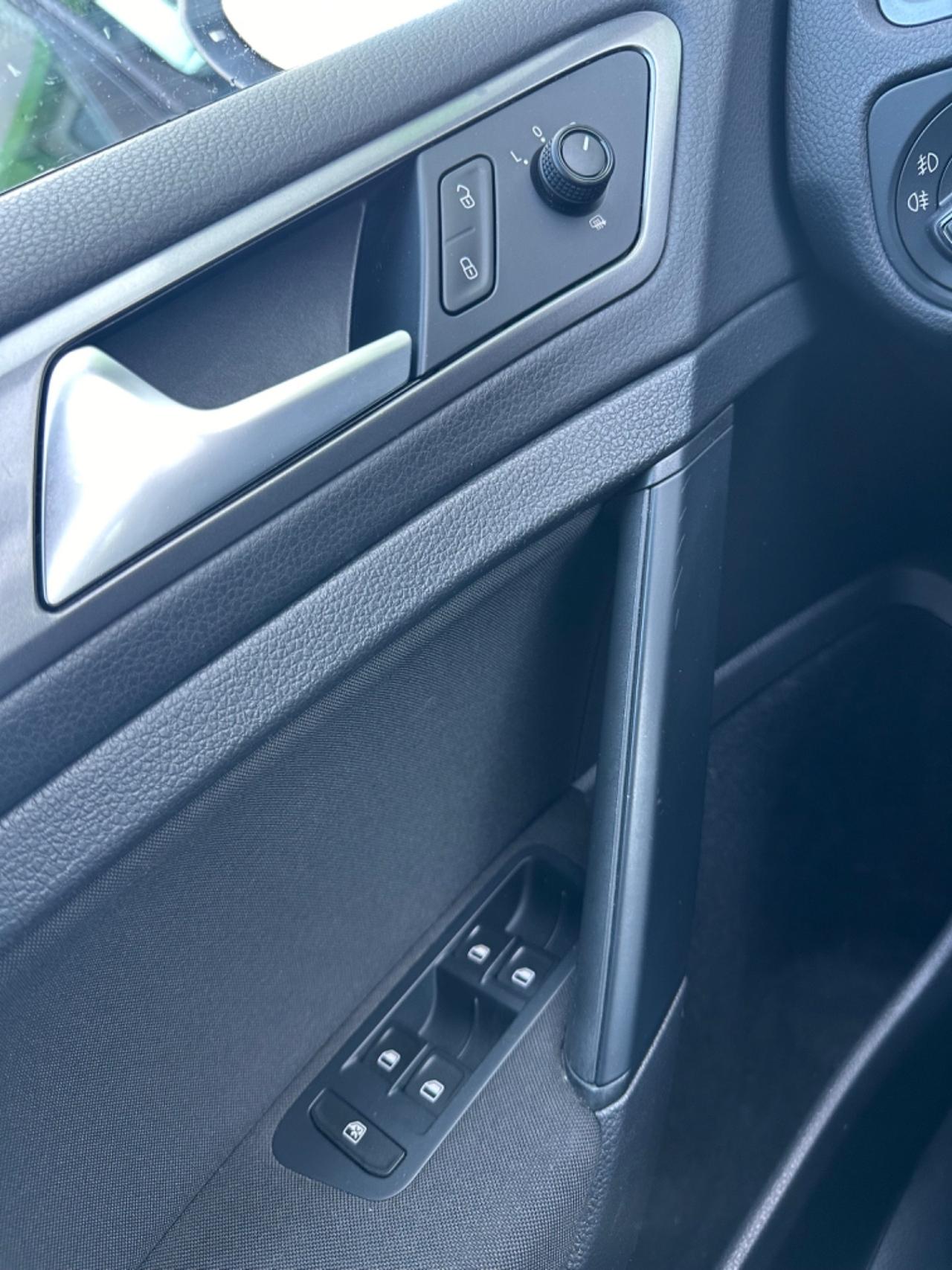 Volkswagen Golf 1.6 TDI 5p. Highline BlueMotion Technology