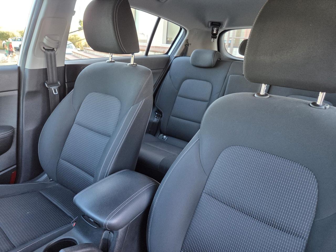 Kia Sportage 1.6 CRDI 136 CV 2WD Mild Hybrid Black Edition