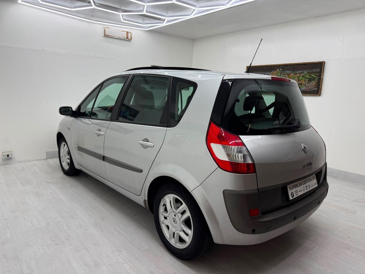 Renault Scénic 1.9 dCi/130CV EXCEPTION