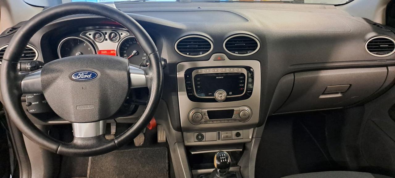 Ford Focus 1.6 5p. Bz.- GPL Titanium