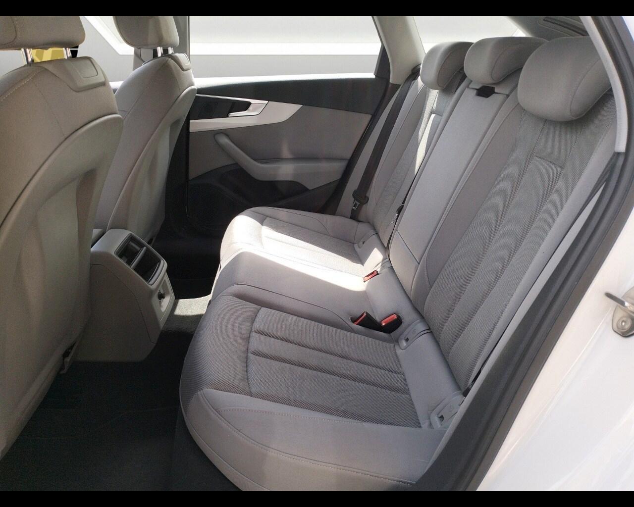 AUDI A4 allroad 2ª serie A4 allroad 40 TDI 190...