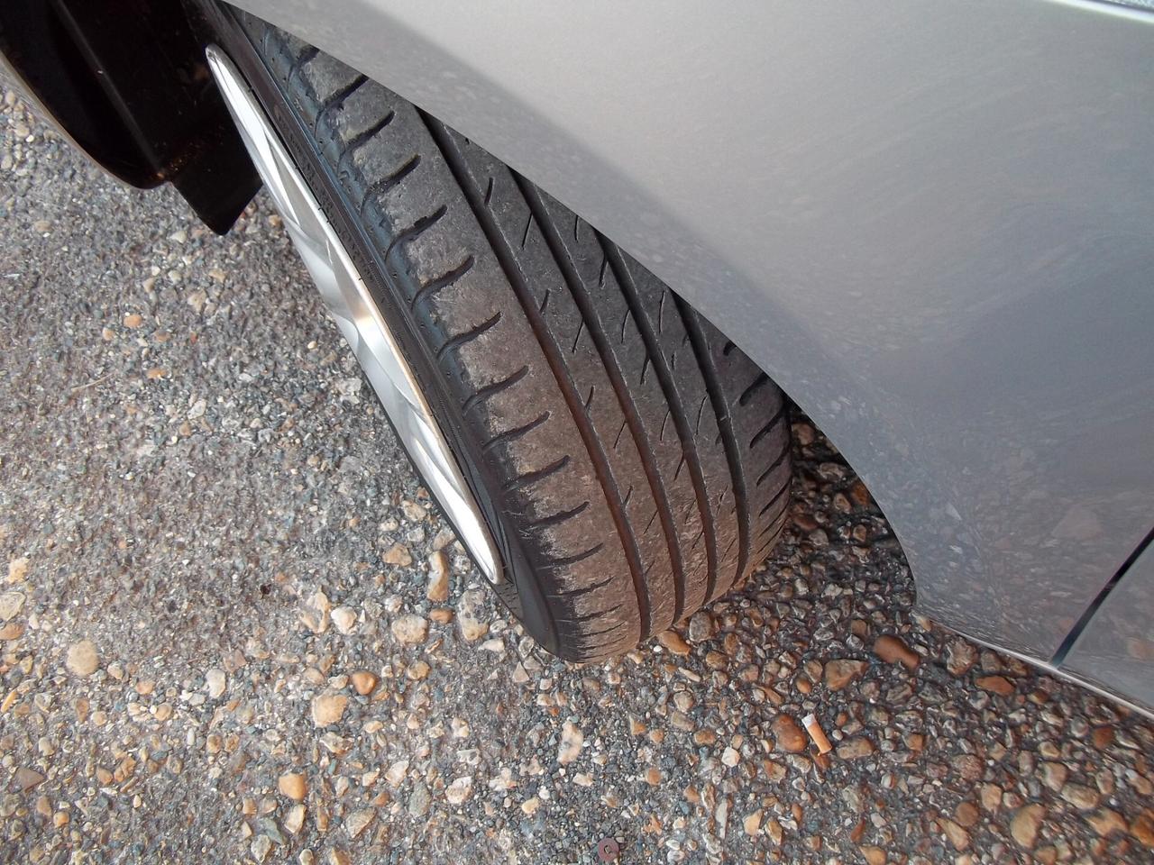 Lancia Ypsilon Gold 1.2 8v Ok neopatentati 5 posti Euro 5B