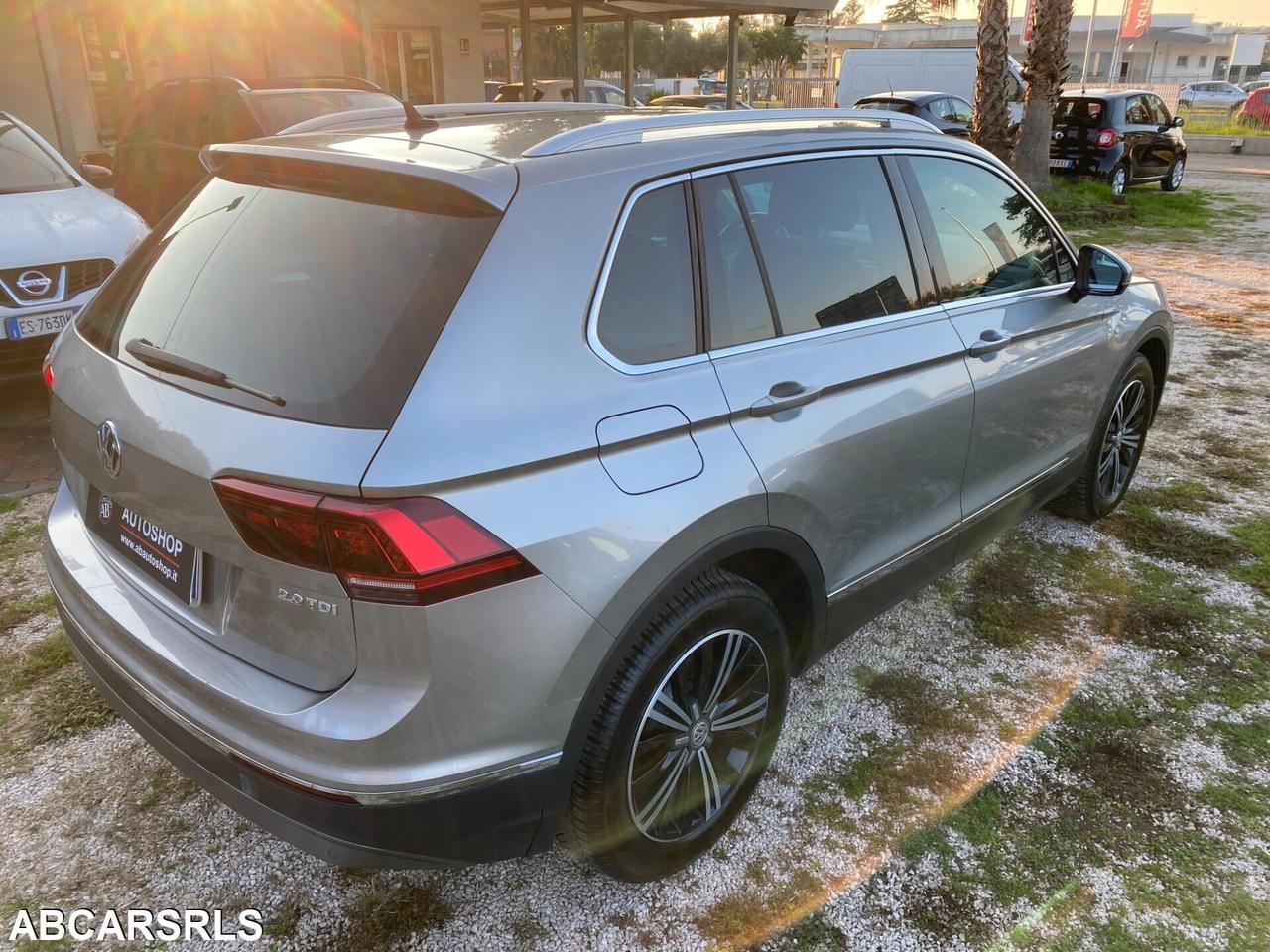 VOLKSWAGEN - Tiguan - 2.0 TDI DSG Executive BMT -