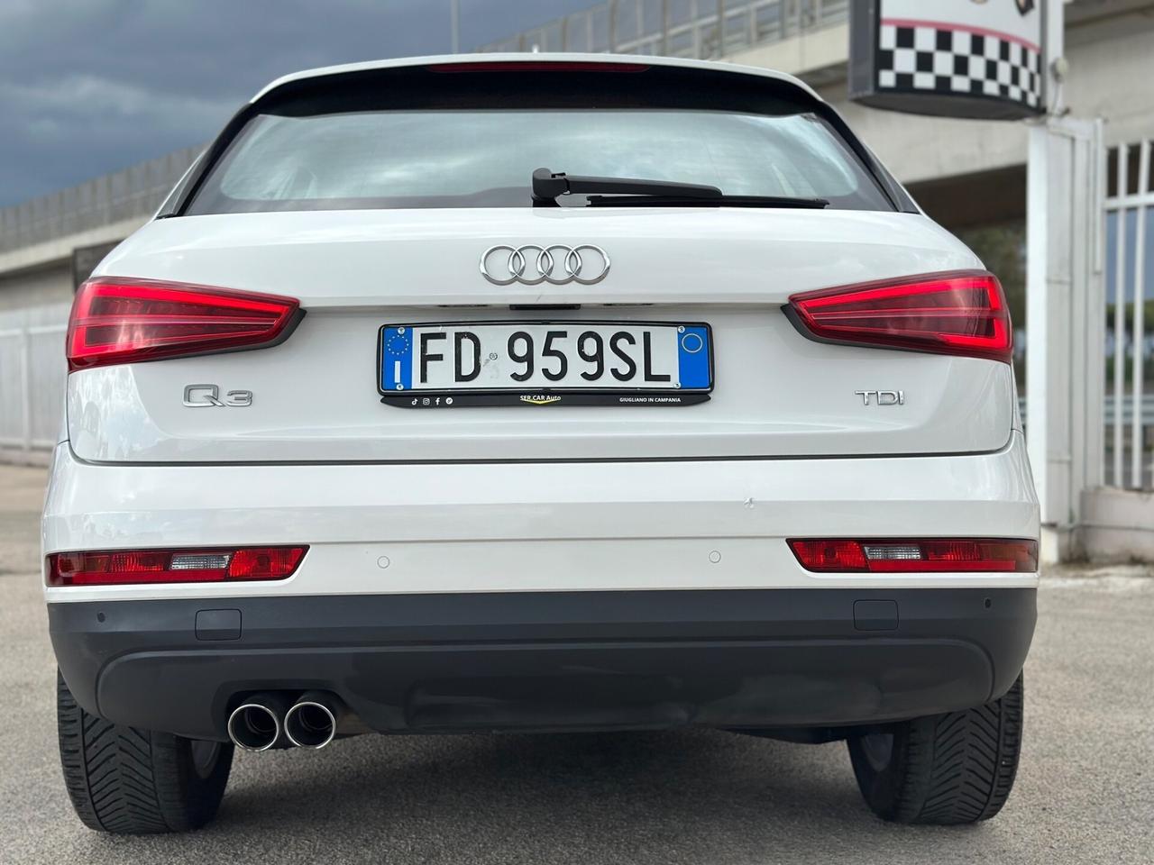 Audi Q3 2016 Restyling 2.0 TDI 120 CV Design PERFE