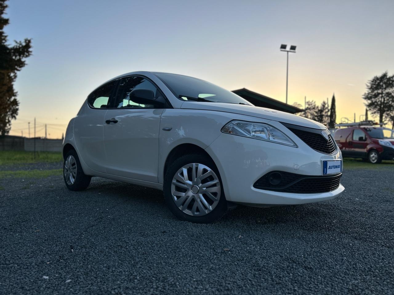 Lancia Ypsilon 1.0 Hybrid*NEOPATENTATI*UNIPRO*