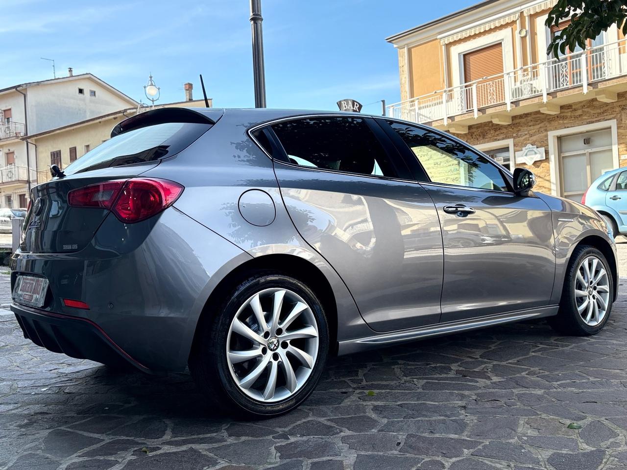 ALFA ROMEO Giulietta 1.6 JTDm-2 GRIGIO MAGNESIO FULL