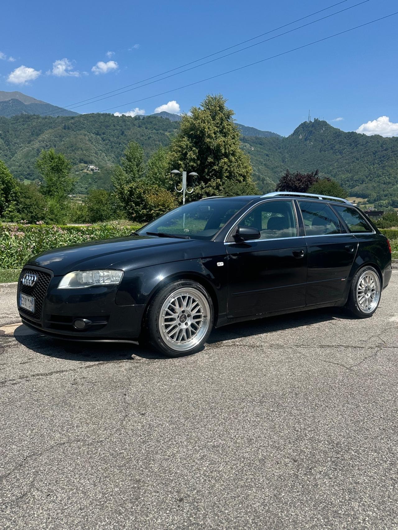 Audi A4 Avant S-LINE