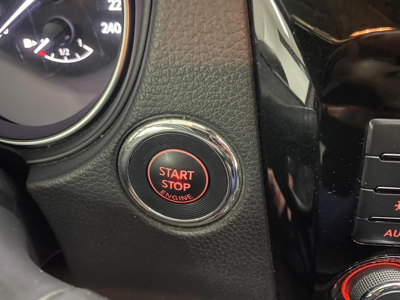 Nissan Qashqai 1.5diesel/2020/FULL LED/ gancio traino/ rit usato