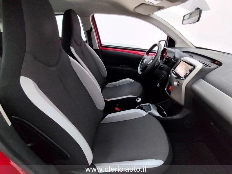 Toyota Aygo 1.0 VVT-i 69 CV 5 porte x-play MMT