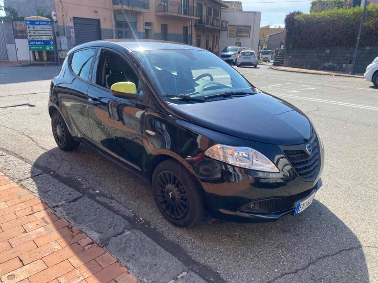 Lancia Ypsilon 1.2 69 CV 5 porte S&S Silver 2014