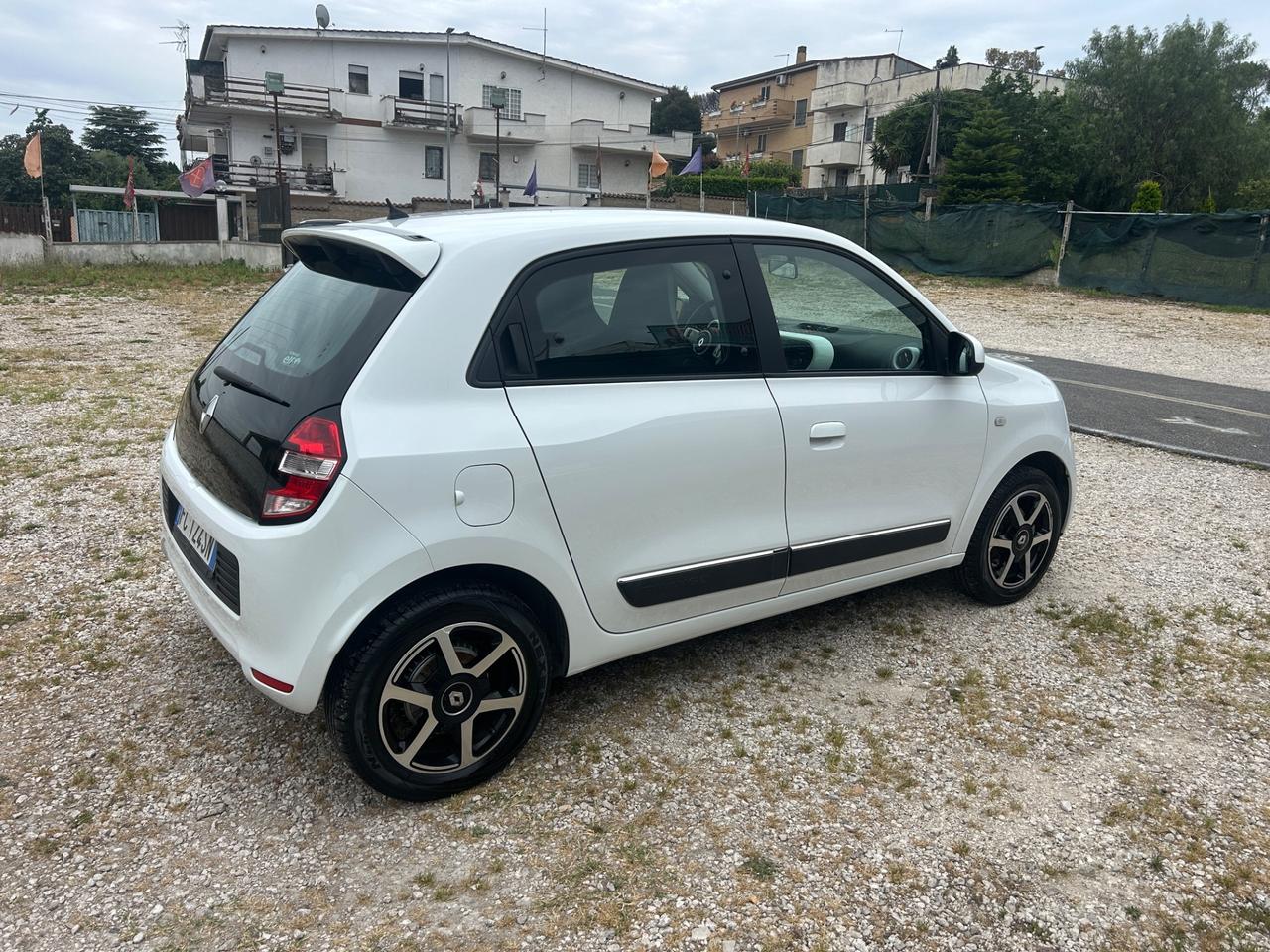 Renault Twingo TCe 90 CV EDC Lovely