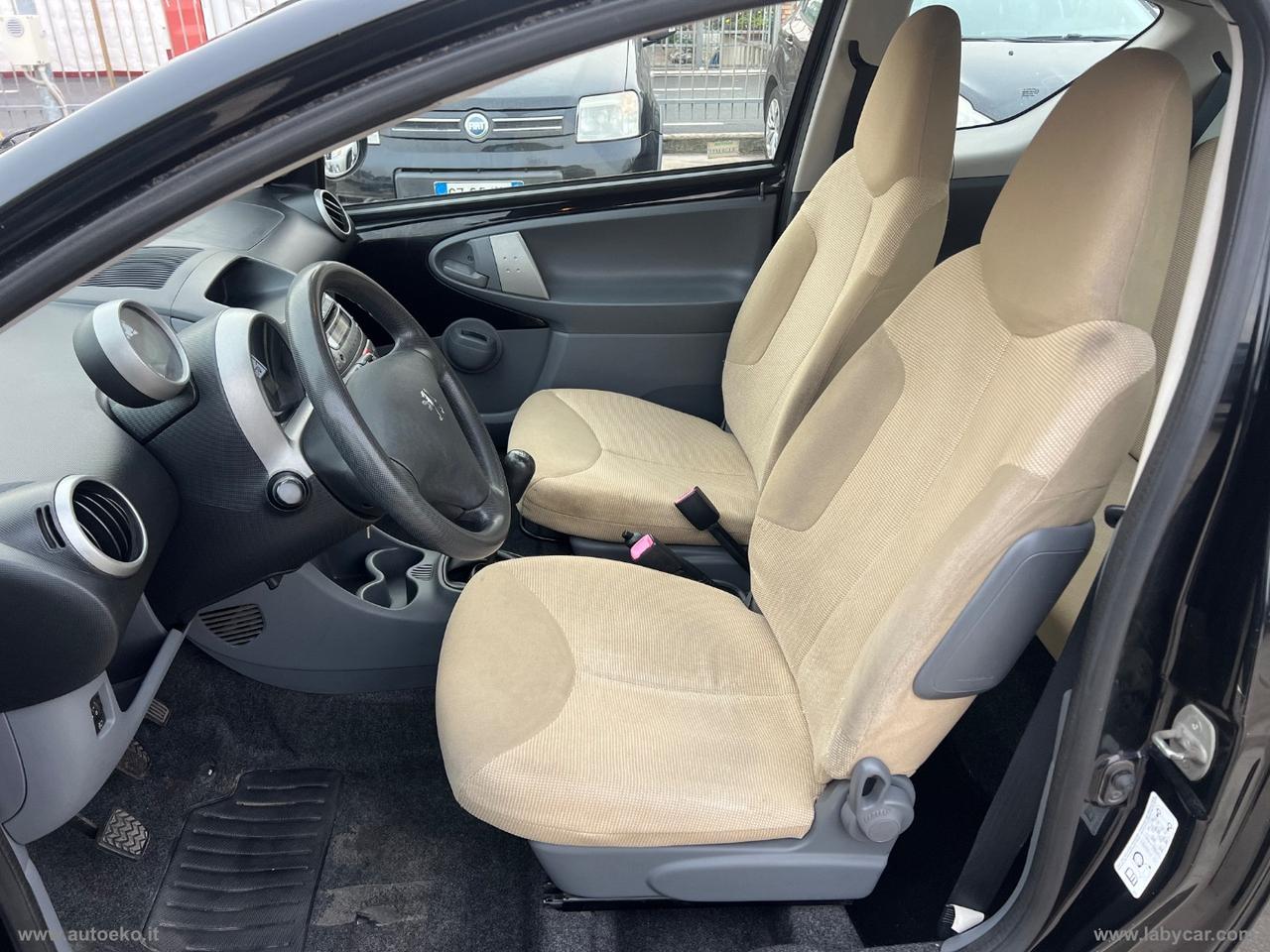 PEUGEOT 107 1.0 68 CV 3p. Sweet Years