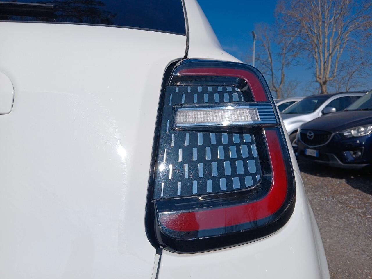 Fiat 600 Hybrid 110 CV DCT MHEV La Prima