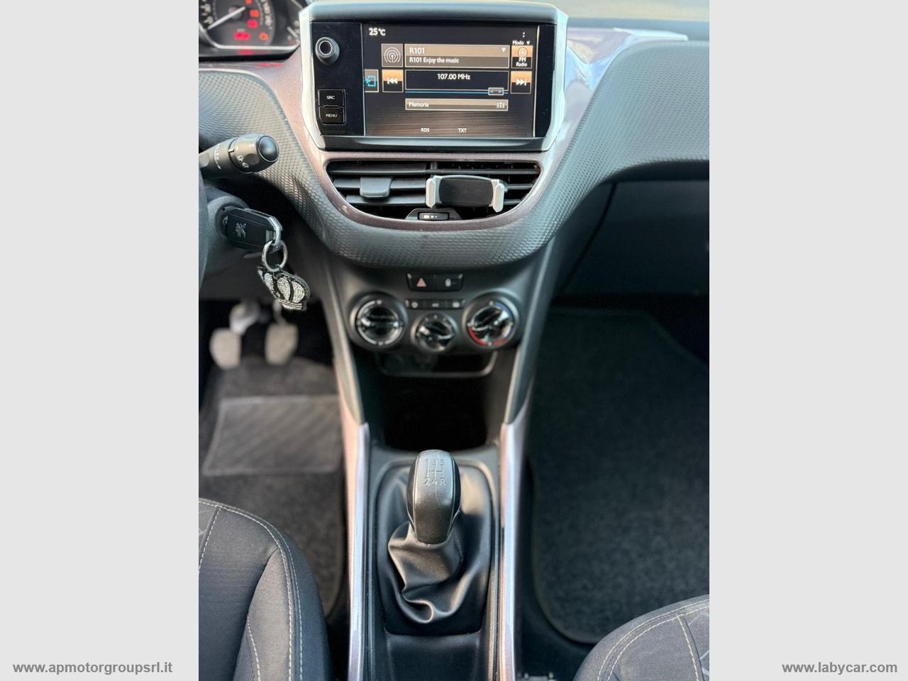 PEUGEOT 2008 PureTech 82 Allure