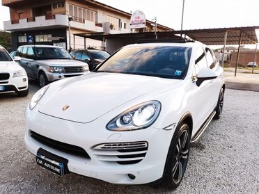 Porsche Cayenne 3.0 Diesel TETTO 2013