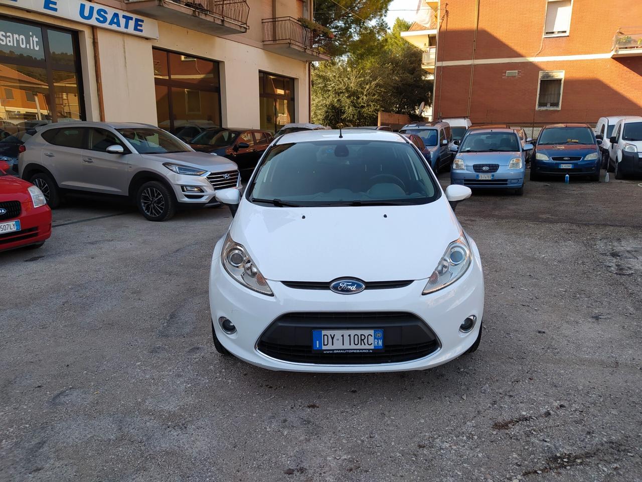 Ford Fiesta 1.4 5 porte Bz.- GPL Titanium Neopatentati