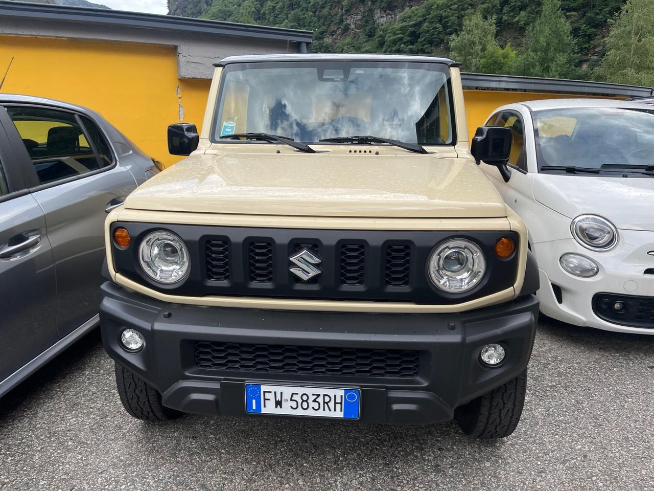 Suzuki Jimny 1.5 5MT Top