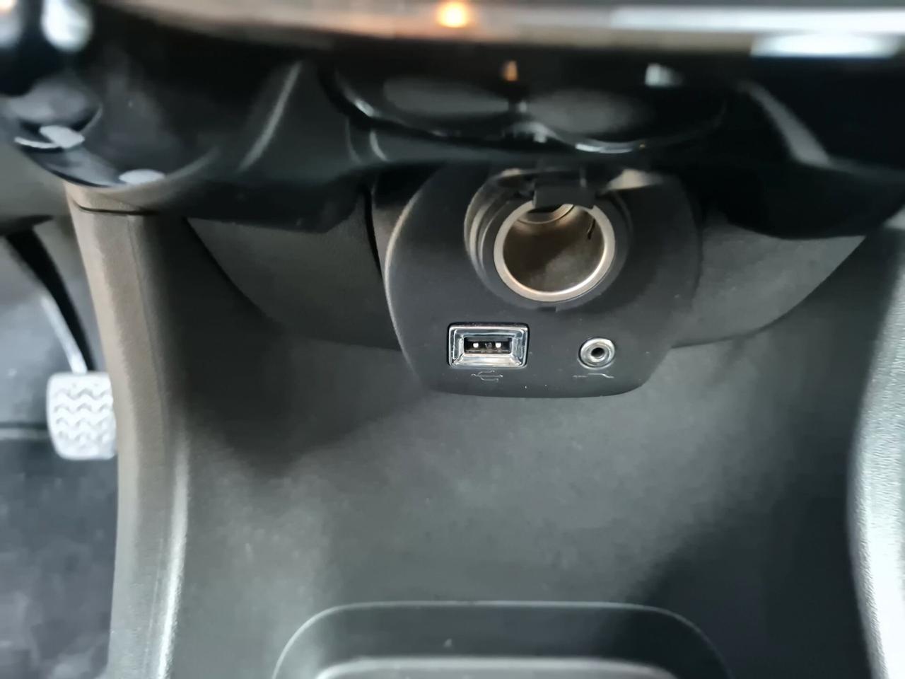 Toyota Aygo 1.0 VVT-i 69 CV 5 porte x-play