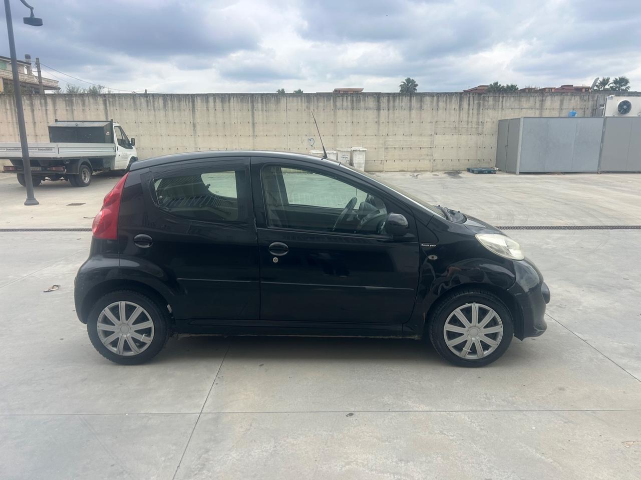 Peugeot 107 1.0 68CV 5p. Sweet Years