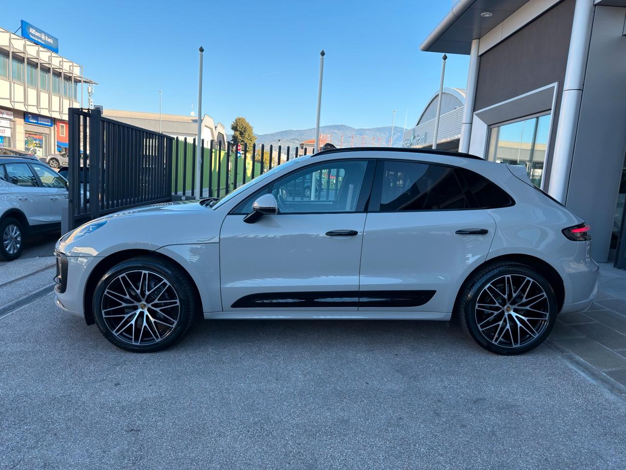 Porsche Macan 2.0 T TETTO APRIBILE